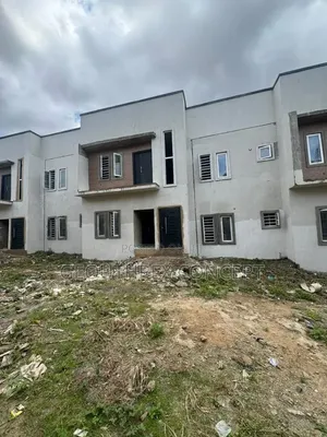 3bdrm Apartment in Akobo for sale