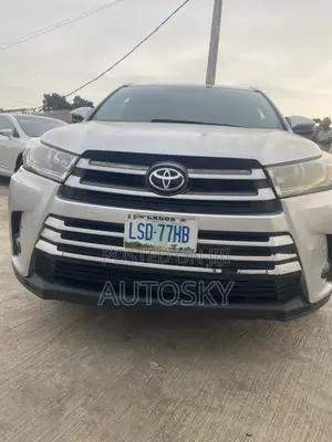 Toyota Highlander Limited Platinum V6 4x2 (3.5L 6cyl 6A) 2016 Silver