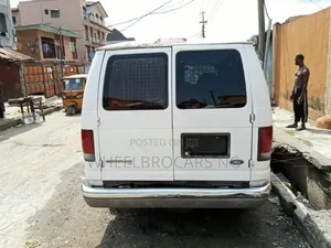 Ford Econoline 2008 White