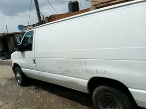 Ford Econoline 2008 White