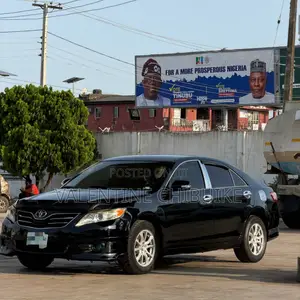 Toyota Camry SE 2023 Black