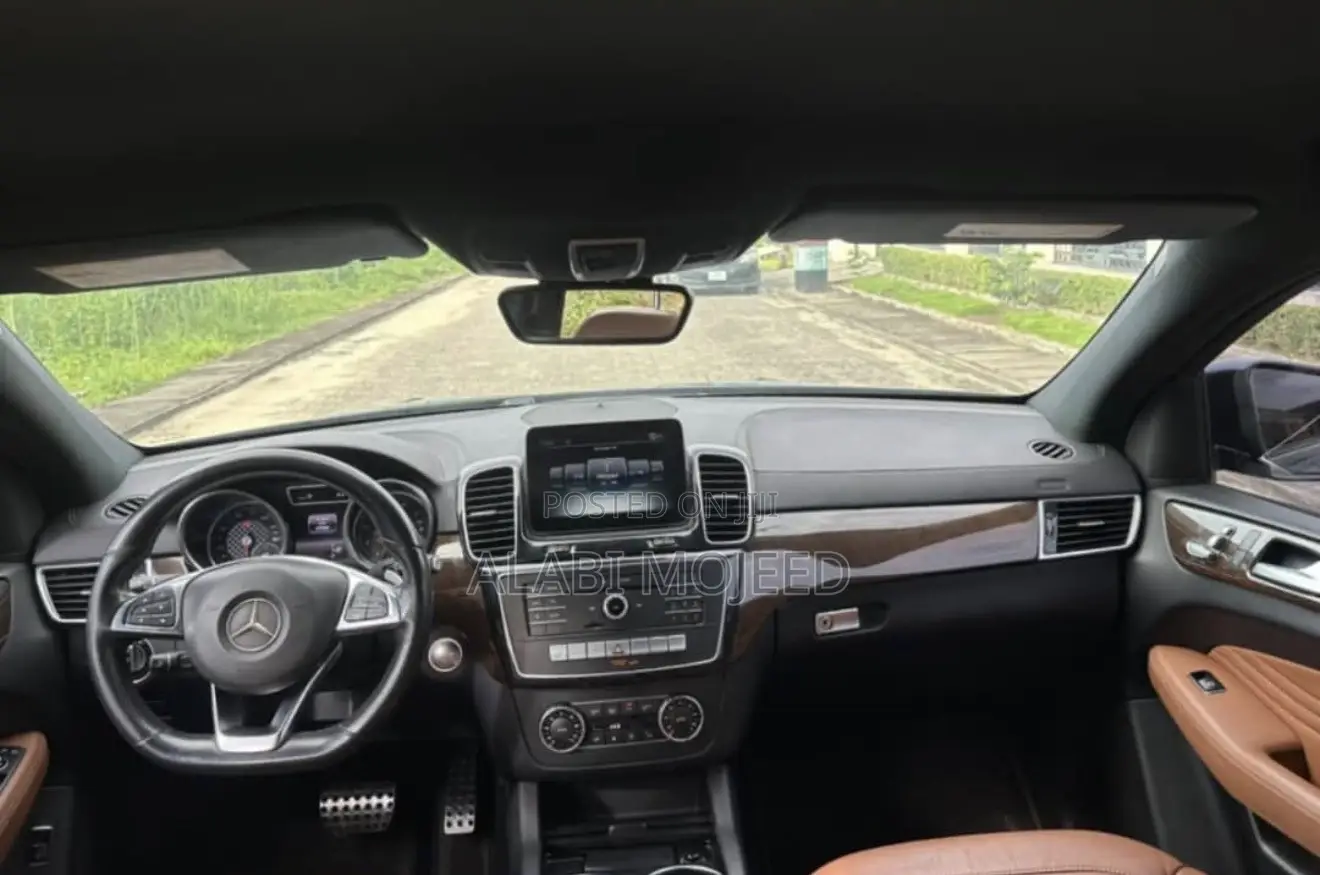 Mercedes-Benz GLE-Class 2016 Black
