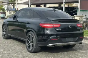 Mercedes-Benz GLE-Class 2016 Black