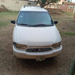 Nissan Quest 1999 White