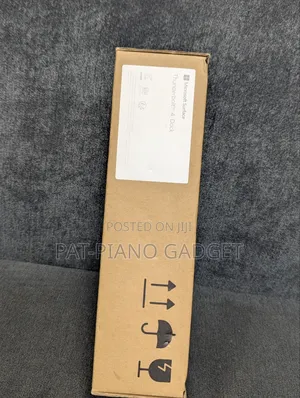 Microsoft Surface Dock 4