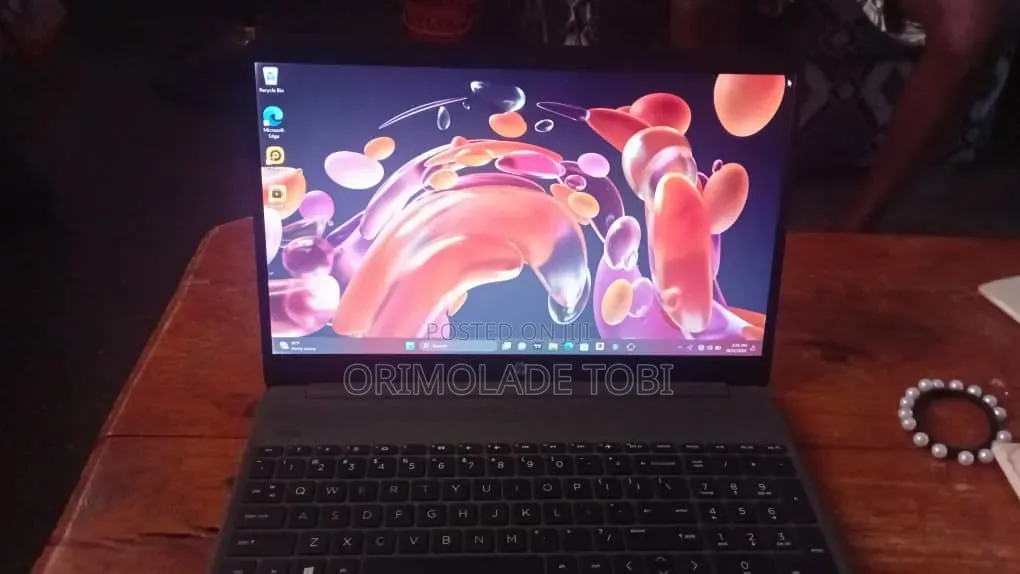Laptop HP 255 G8 8GB AMD SSD 256GB