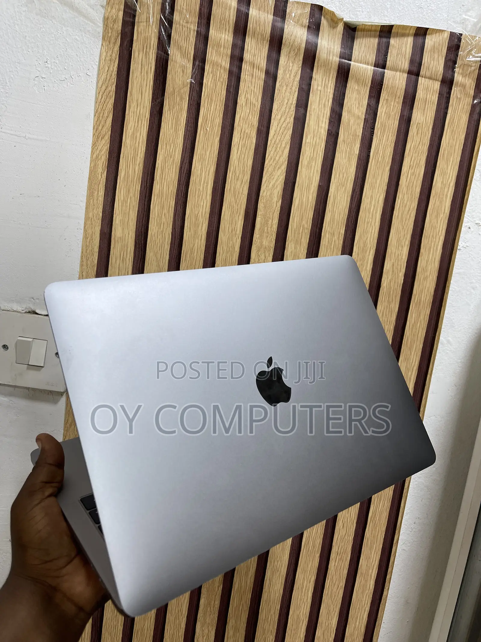Laptop Apple MacBook 2017 8GB Intel Core i5 SSD 512GB