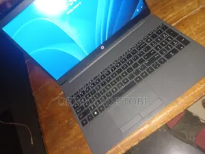 Laptop HP 255 G8 8GB AMD SSD 256GB