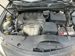 Toyota Camry SE 4dr Sedan (2.5L 4cyl 6AM) 2010 Gray
