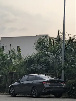 Hyundai Elantra 2025 Gray