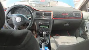 Volkswagen Golf 1999 Blue