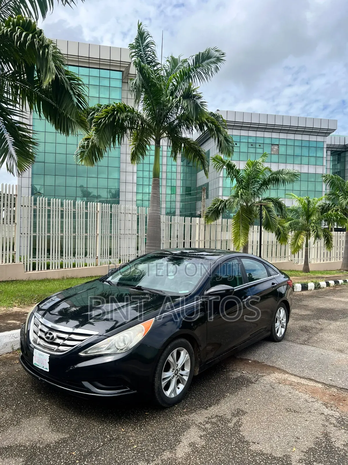Hyundai Sonata 2010 Black