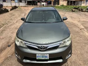 Toyota Camry LE 4dr Sedan (2.5L 4cyl 6A) 2012 Green