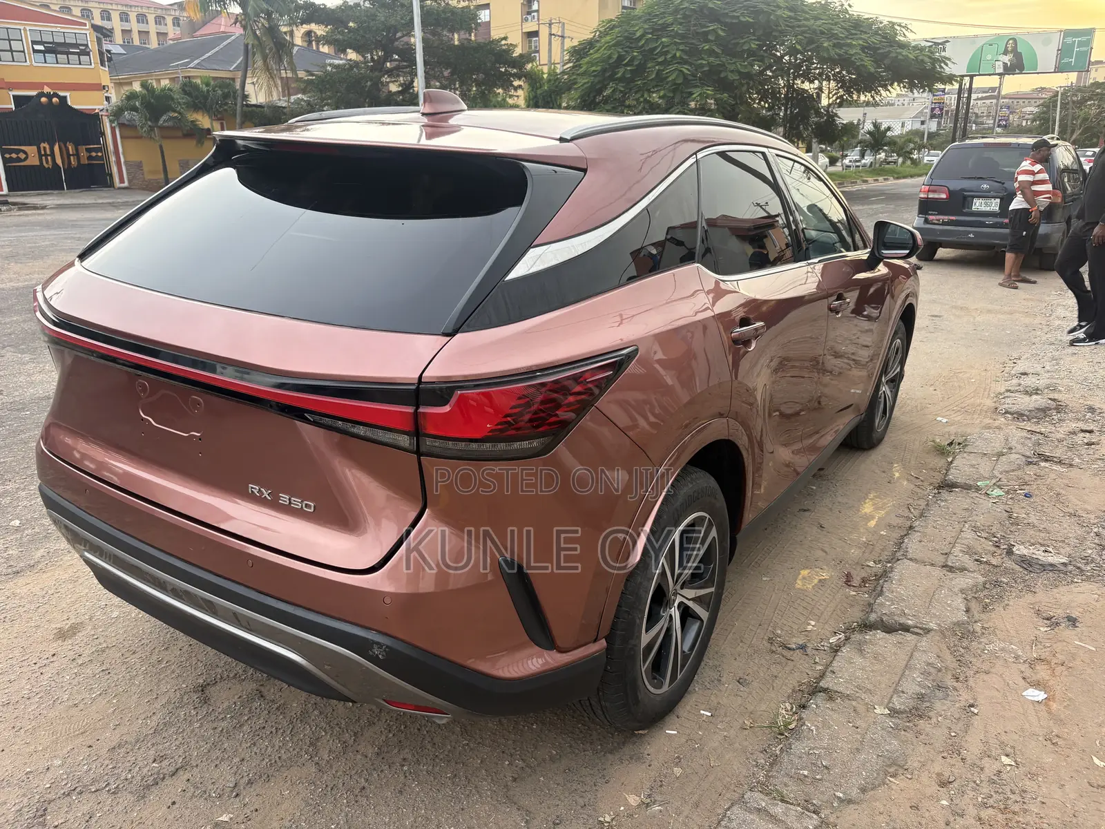 Lexus ES 350 FWD 2023 Brown