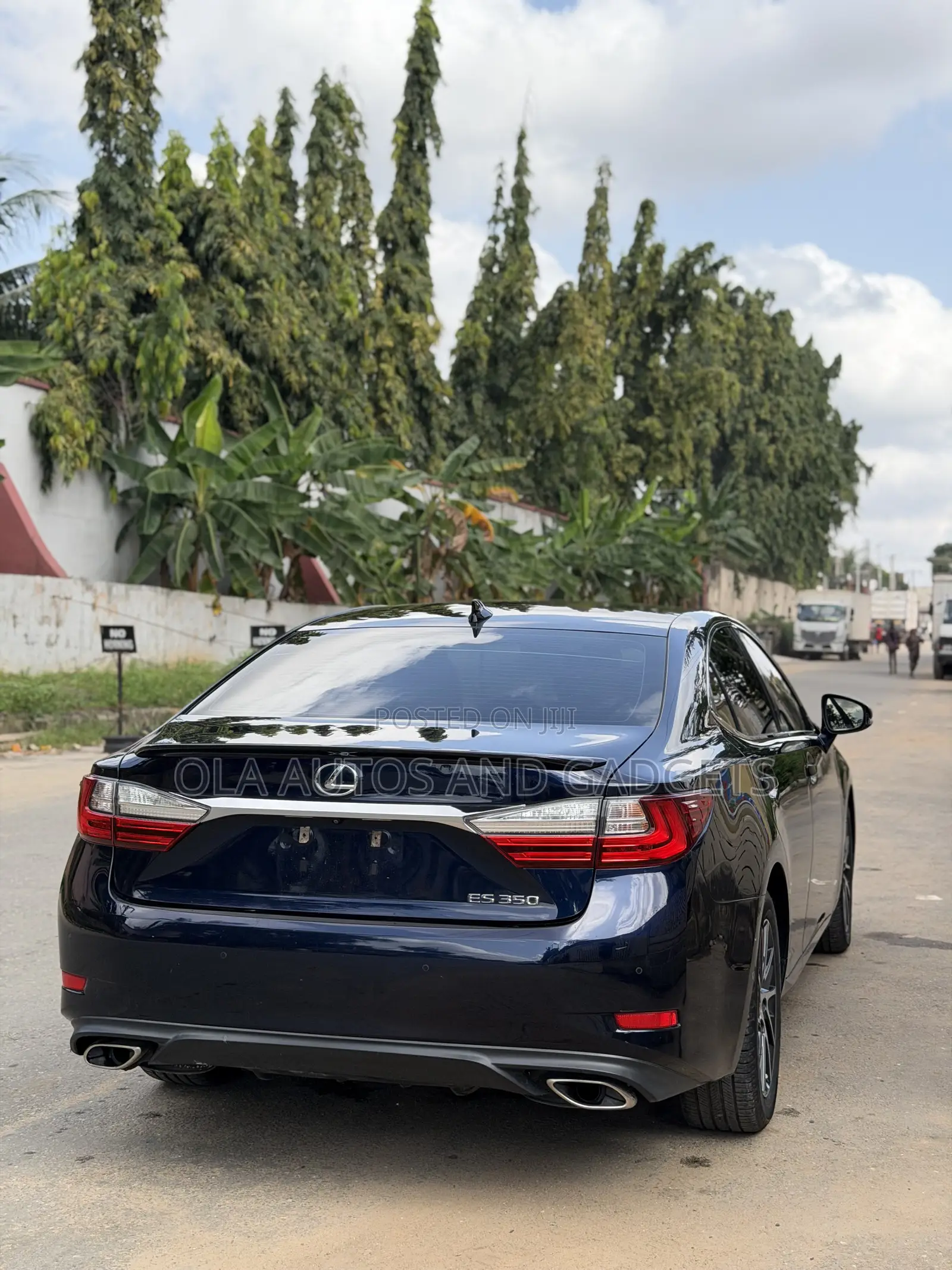 Lexus ES 350 FWD 2017 Blue