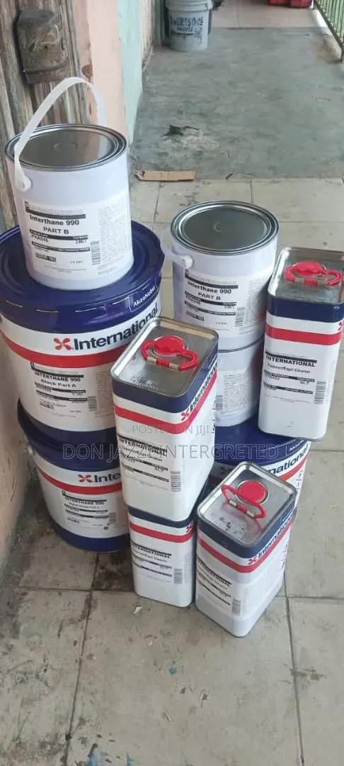 Interthane 990 Epoxy Marine Paint
