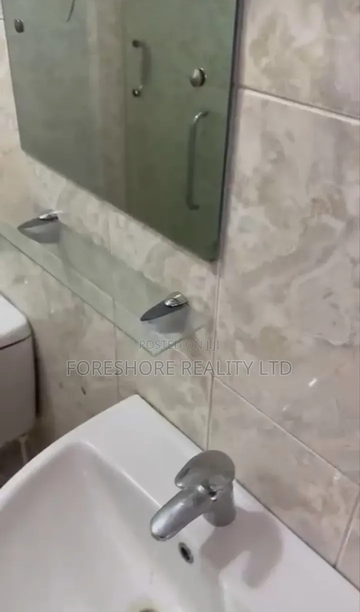 2bdrm Apartment in Ikeja Gra for rent