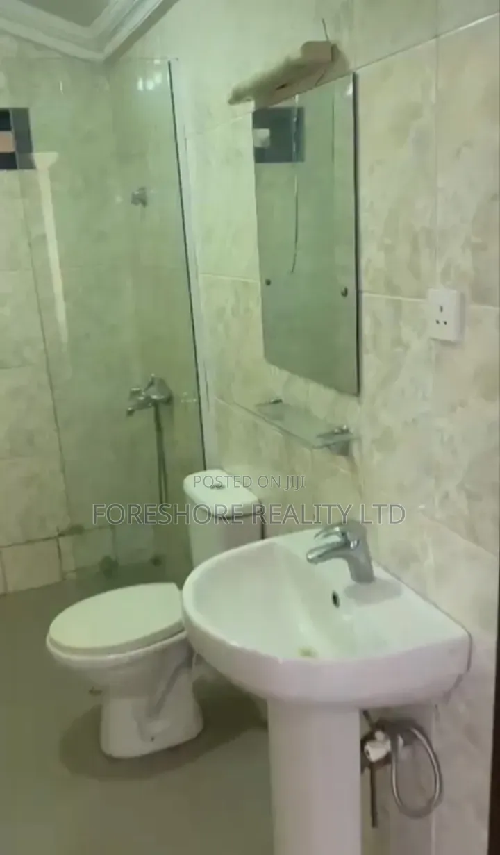 2bdrm Apartment in Ikeja Gra for rent
