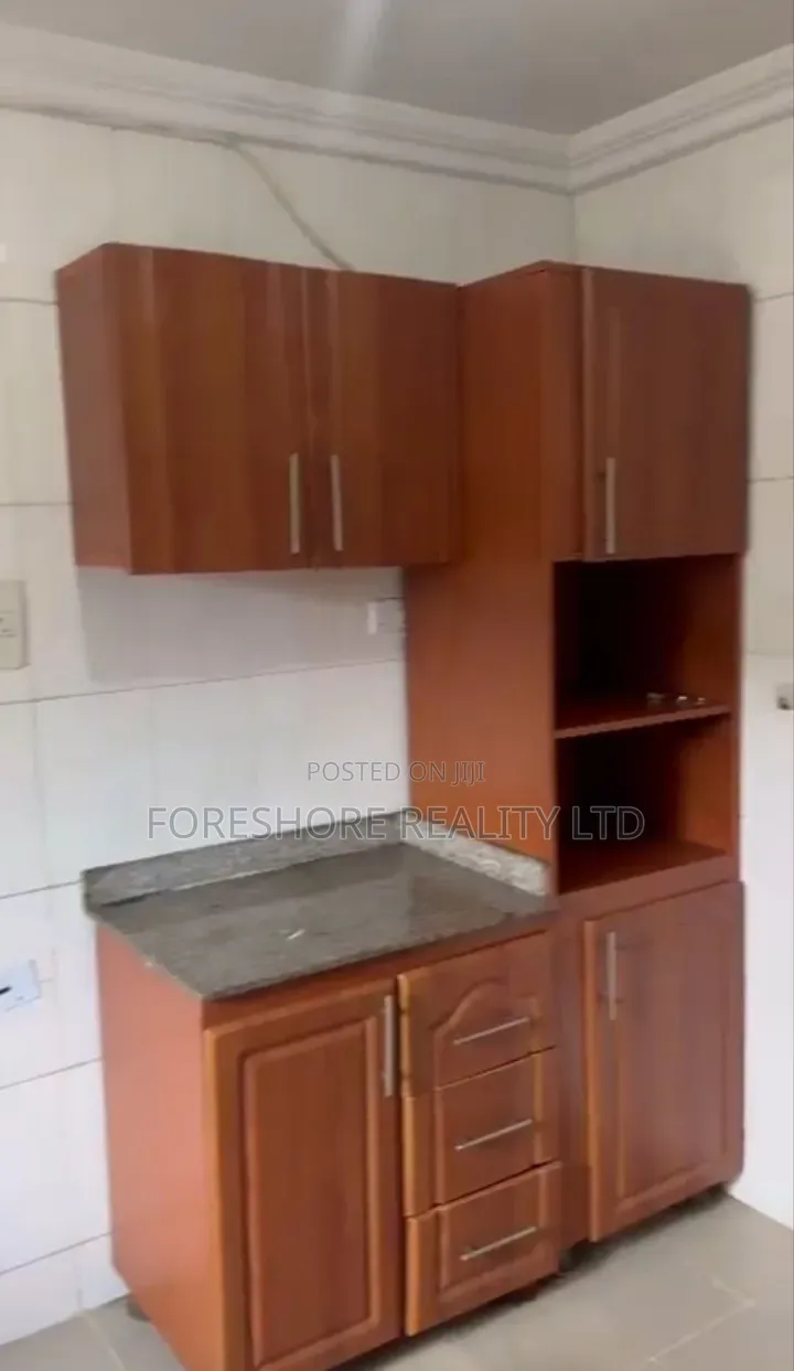 2bdrm Apartment in Ikeja Gra for rent