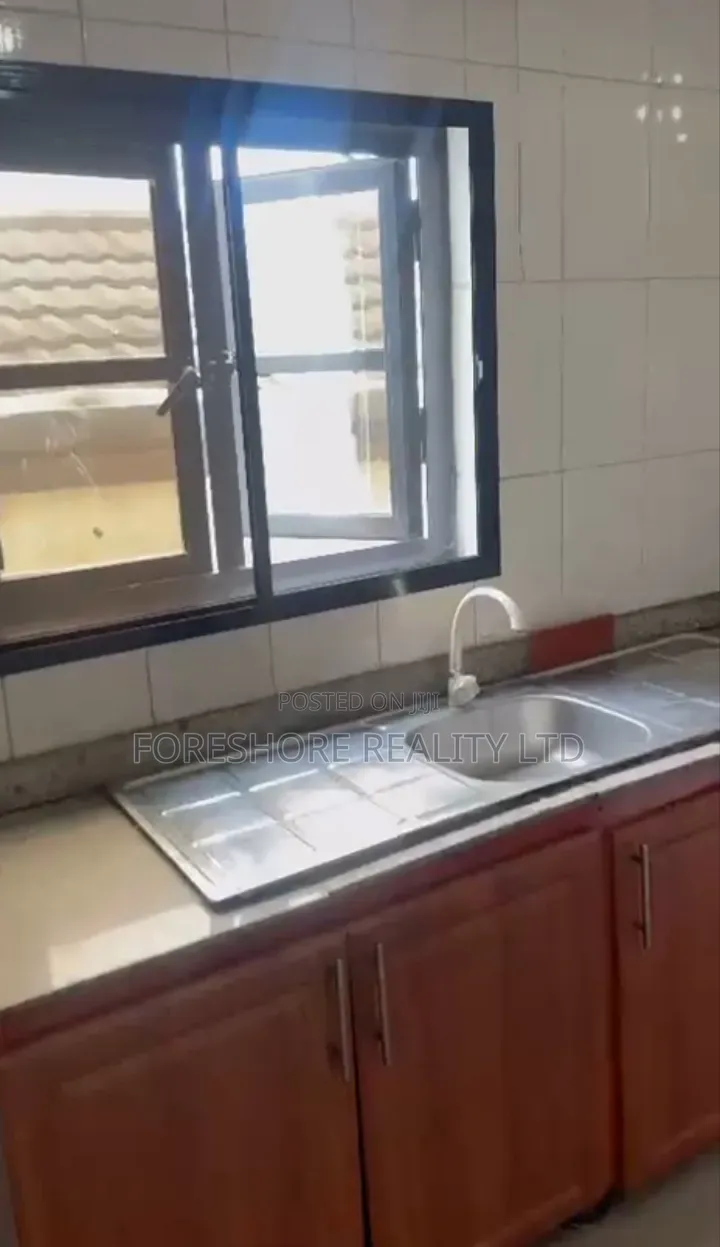 2bdrm Apartment in Ikeja Gra for rent