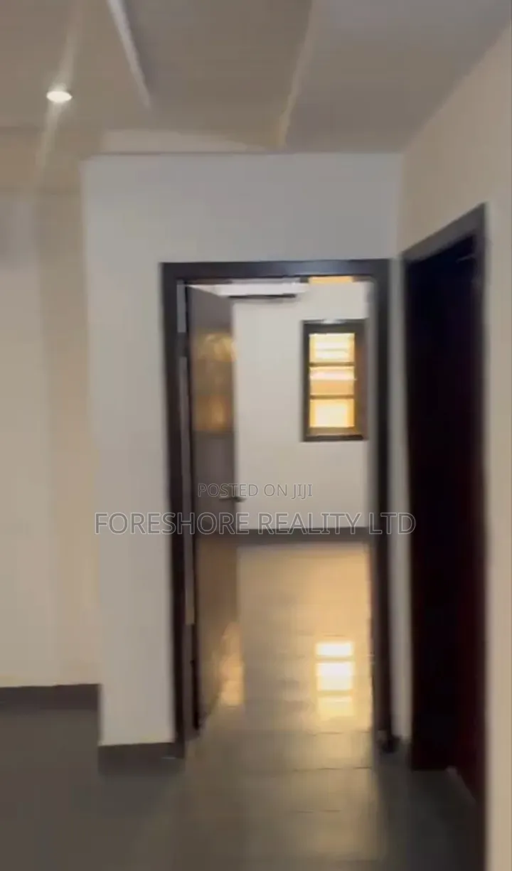 2bdrm Apartment in Ikeja Gra for rent