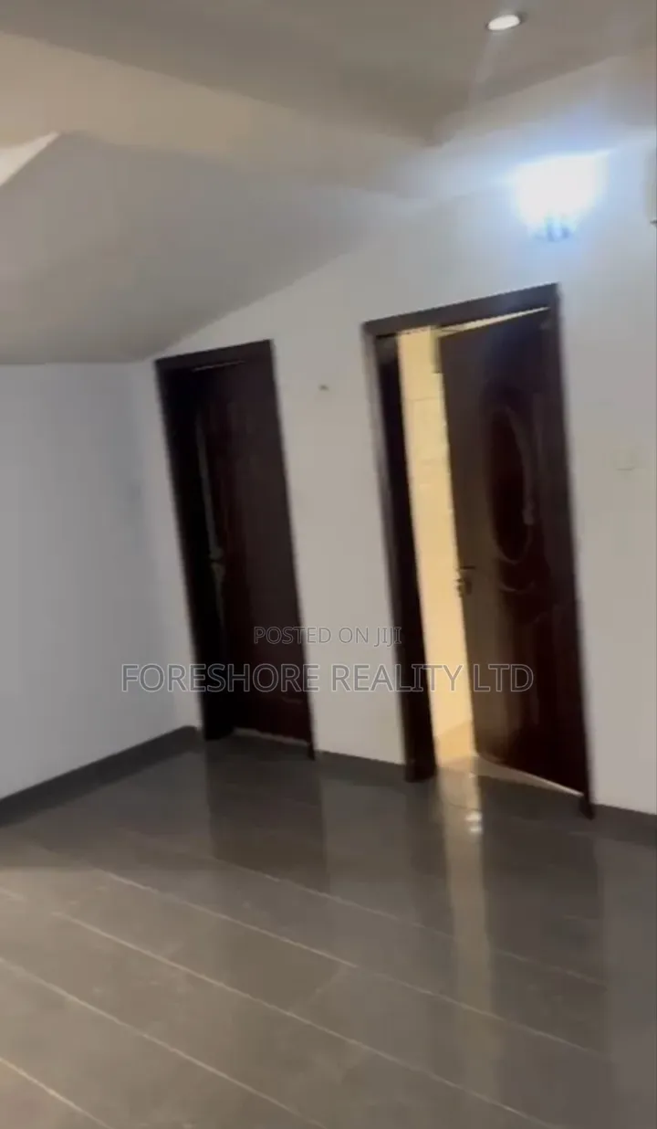2bdrm Apartment in Ikeja Gra for rent