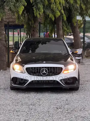 Mercedes-Benz C300 Base 4Matic Sedan AWD (2.0L 4cyl 7A) 2016 White