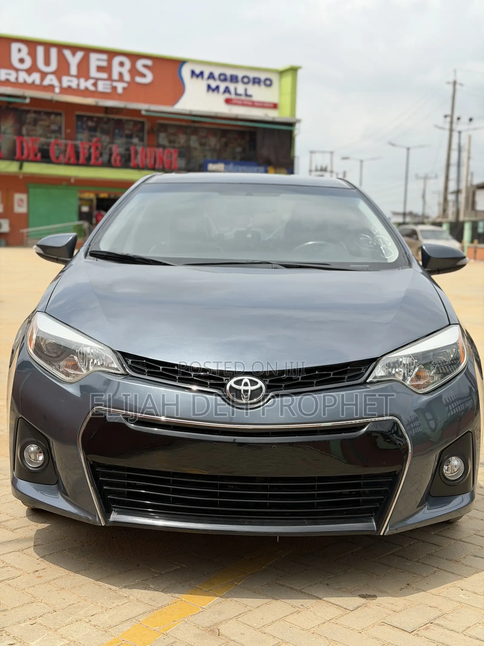 Toyota Corolla 2015 Gray
