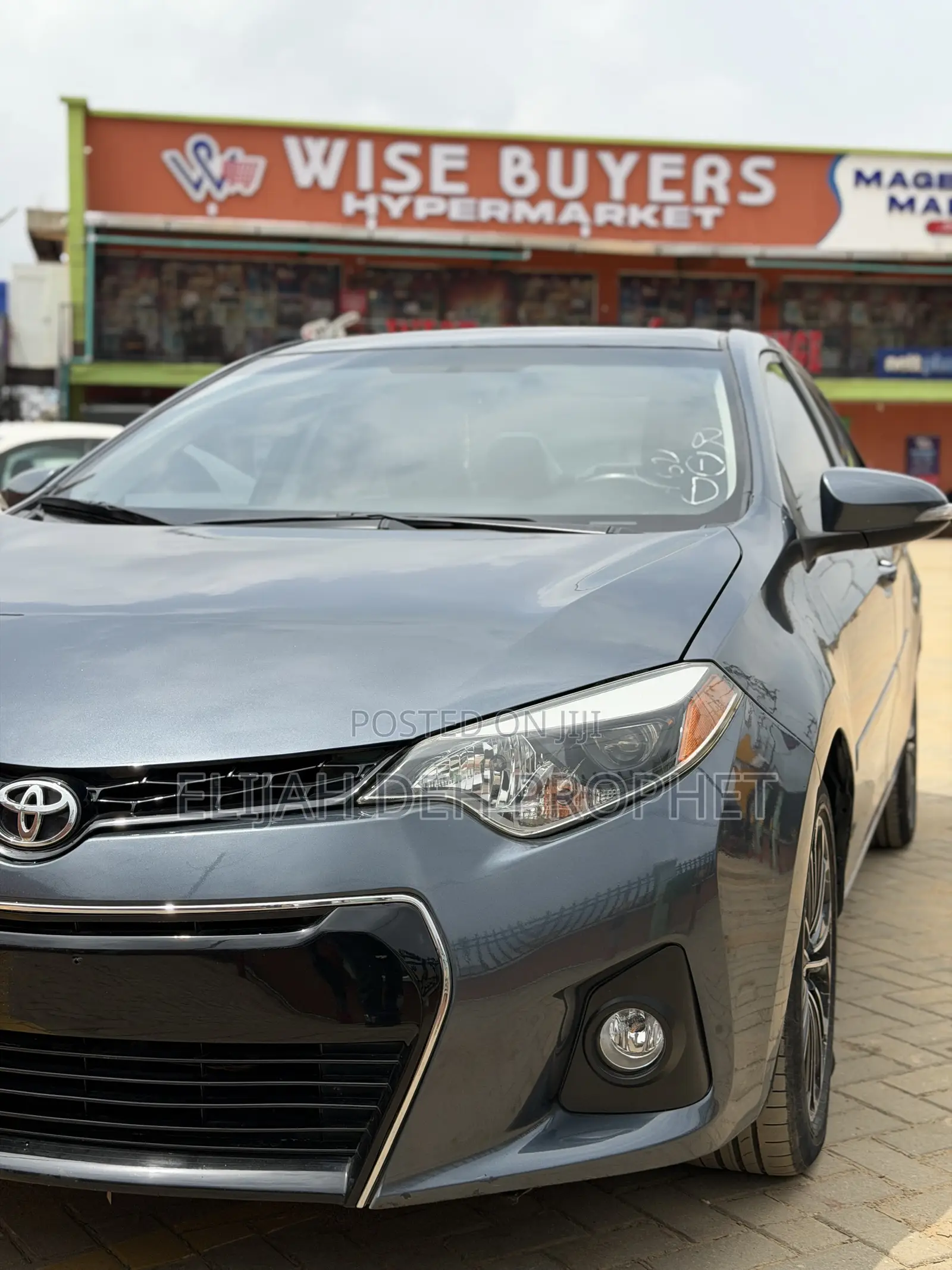 Toyota Corolla 2015 Gray