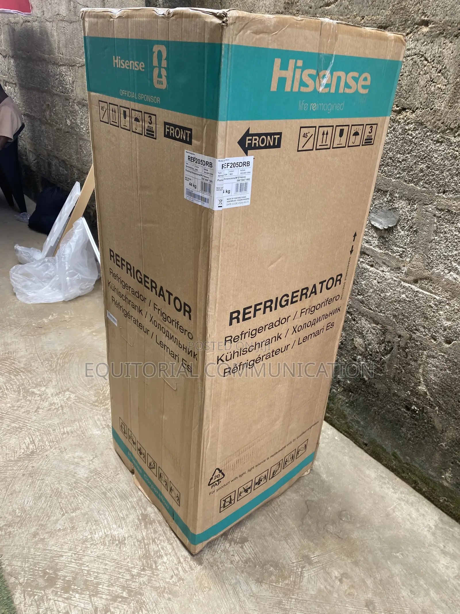 Hisense REF205DRB 204L Top Freezer Refrigerator With Water Dispenser
