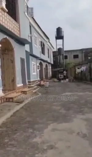 3bdrm Block of Flats in Warri for sale