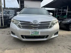 Toyota Venza V6 AWD 2011 Silver