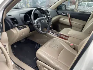 Toyota Highlander 2013 White