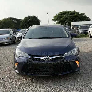 Toyota Camry XLE V6 4dr Sedan (3.6L 6cyl 6A) 2016 Blue