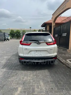 Honda CR-V Touring 4dr SUV (1.5L 4cyl CVT) 2017 White