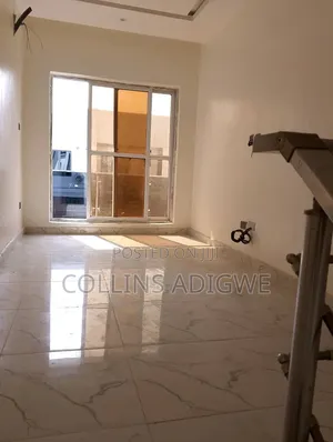 3bdrm Duplex in Service Estate for rent