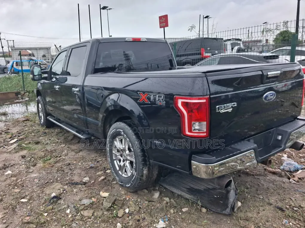 Ford F-150 2016 Black
