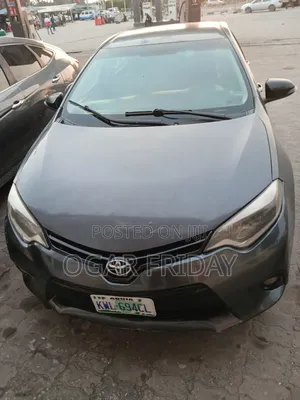 Toyota Corolla LE 4dr Sedan (1.8L 4cyl CVT) 2015 Blue