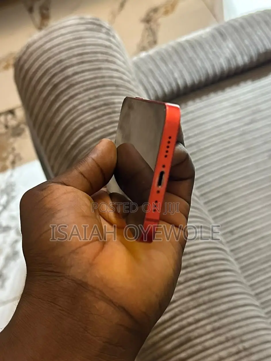 Apple iPhone 12 64 GB Red