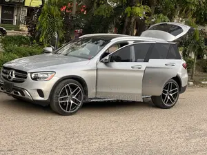 Mercedes-Benz GLC-Class 2017 Silver