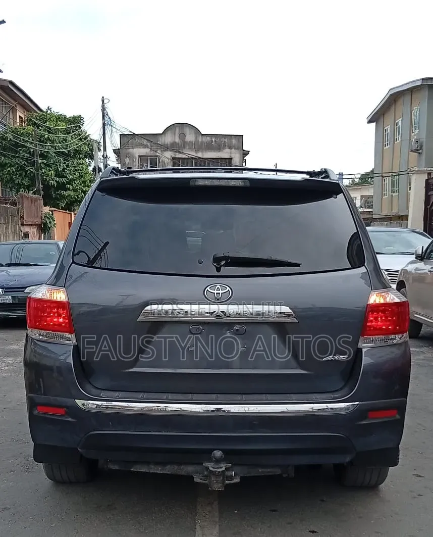 Toyota Highlander 2014 Gray