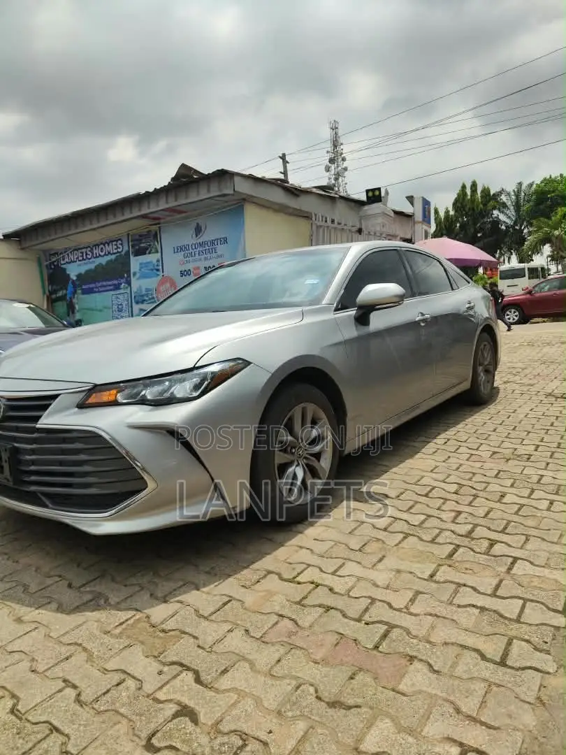 Toyota Avalon 2020