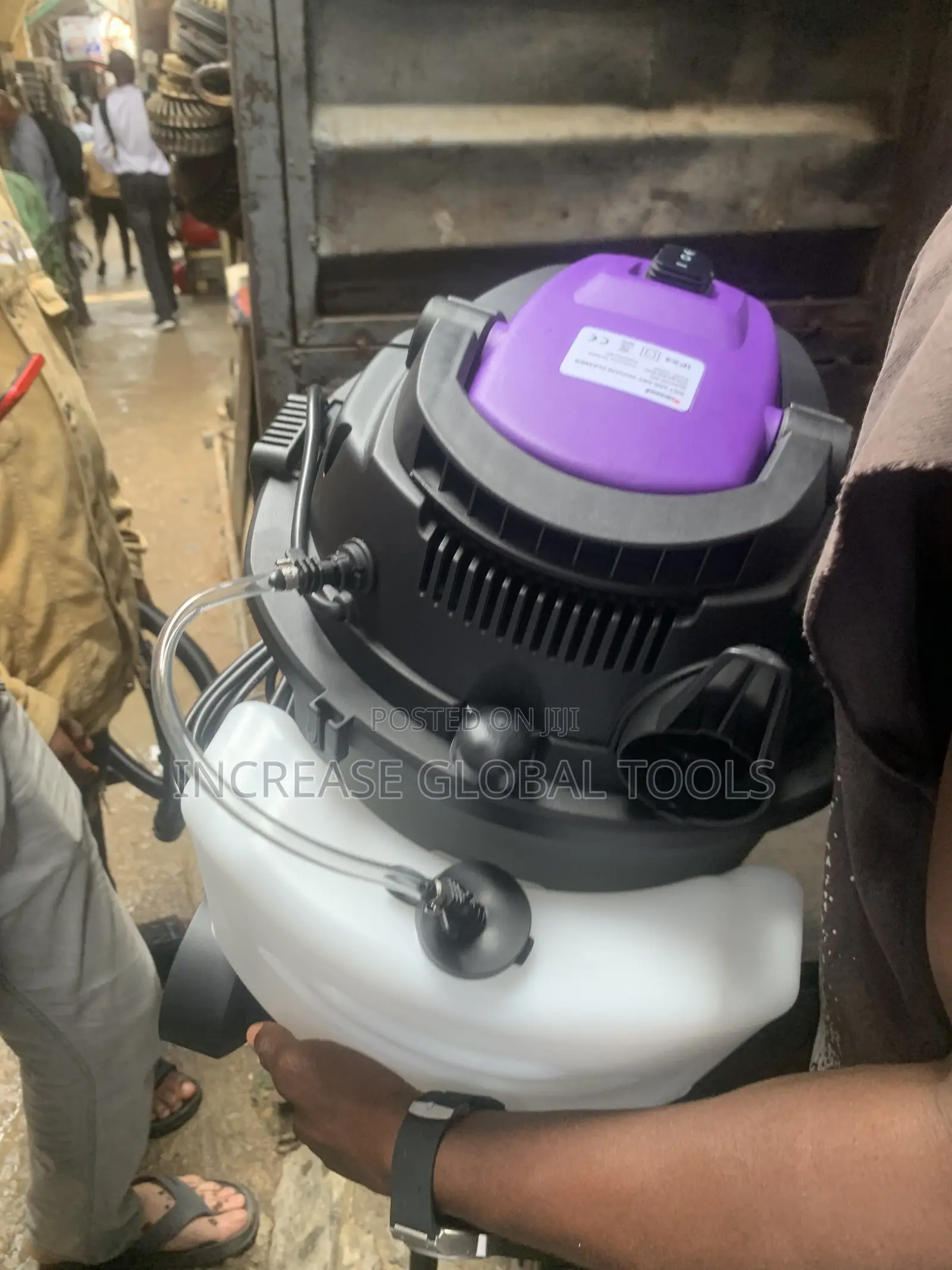 20L Extractor Vacuum Cleaner