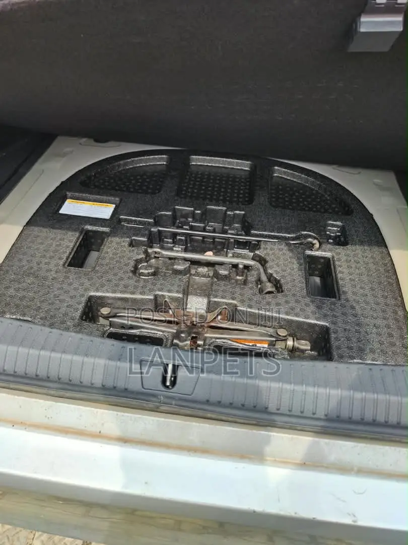 Toyota Avalon 2020
