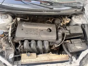 Toyota Corolla LE 2004 Silver