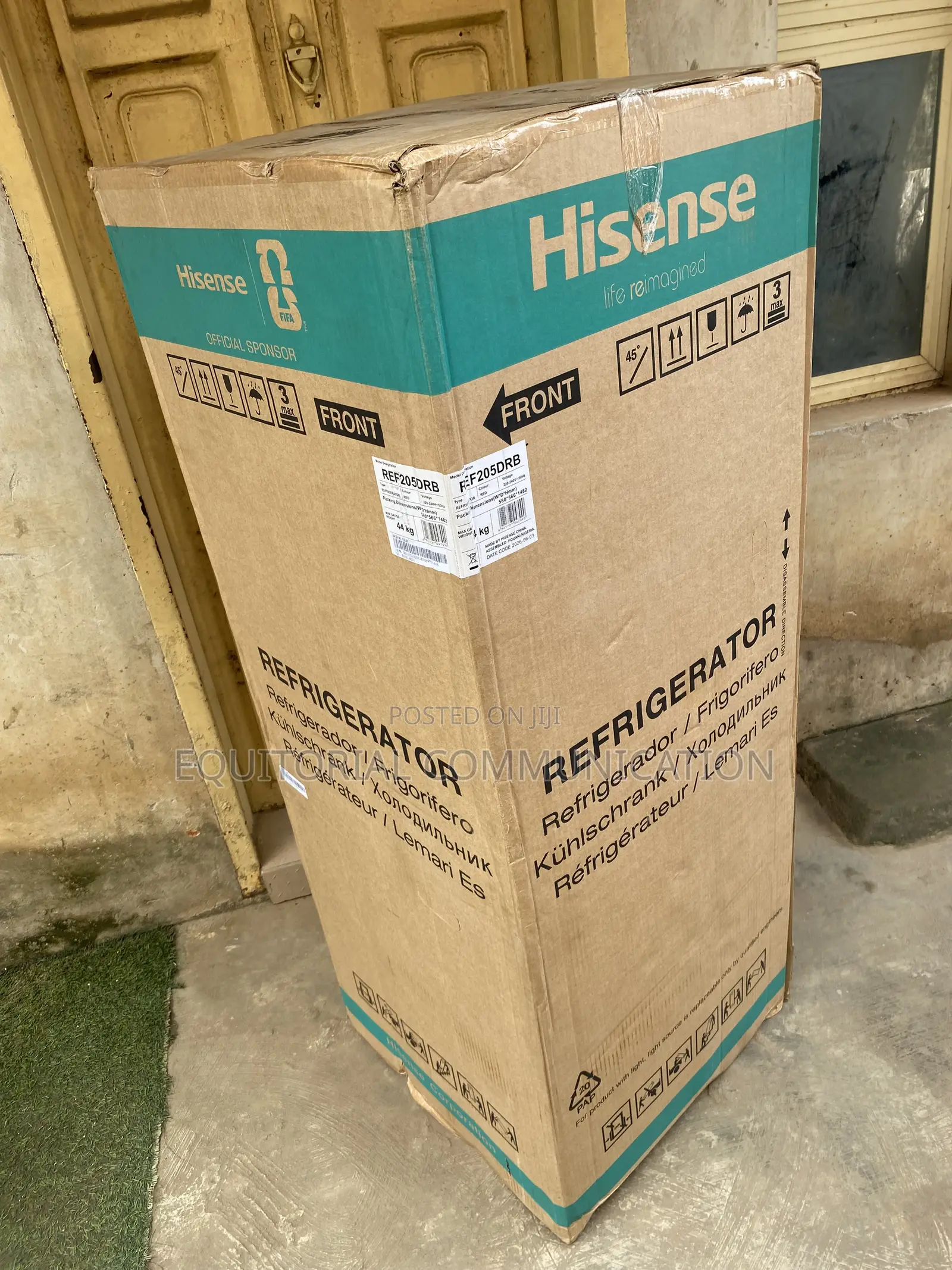 Hisense 204L Refrigerator With Easy-Access Water DispenserREF205DRB