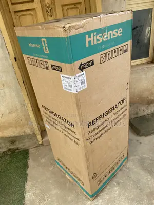 Hisense 204L Refrigerator With Easy-Access Water DispenserREF205DRB