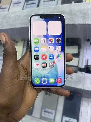 Apple iPhone 13 128 GB White