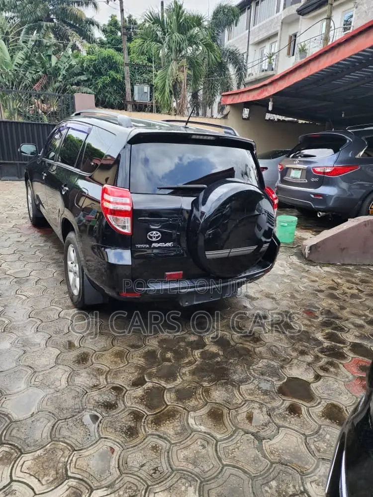 Toyota RAV4 2012 Black