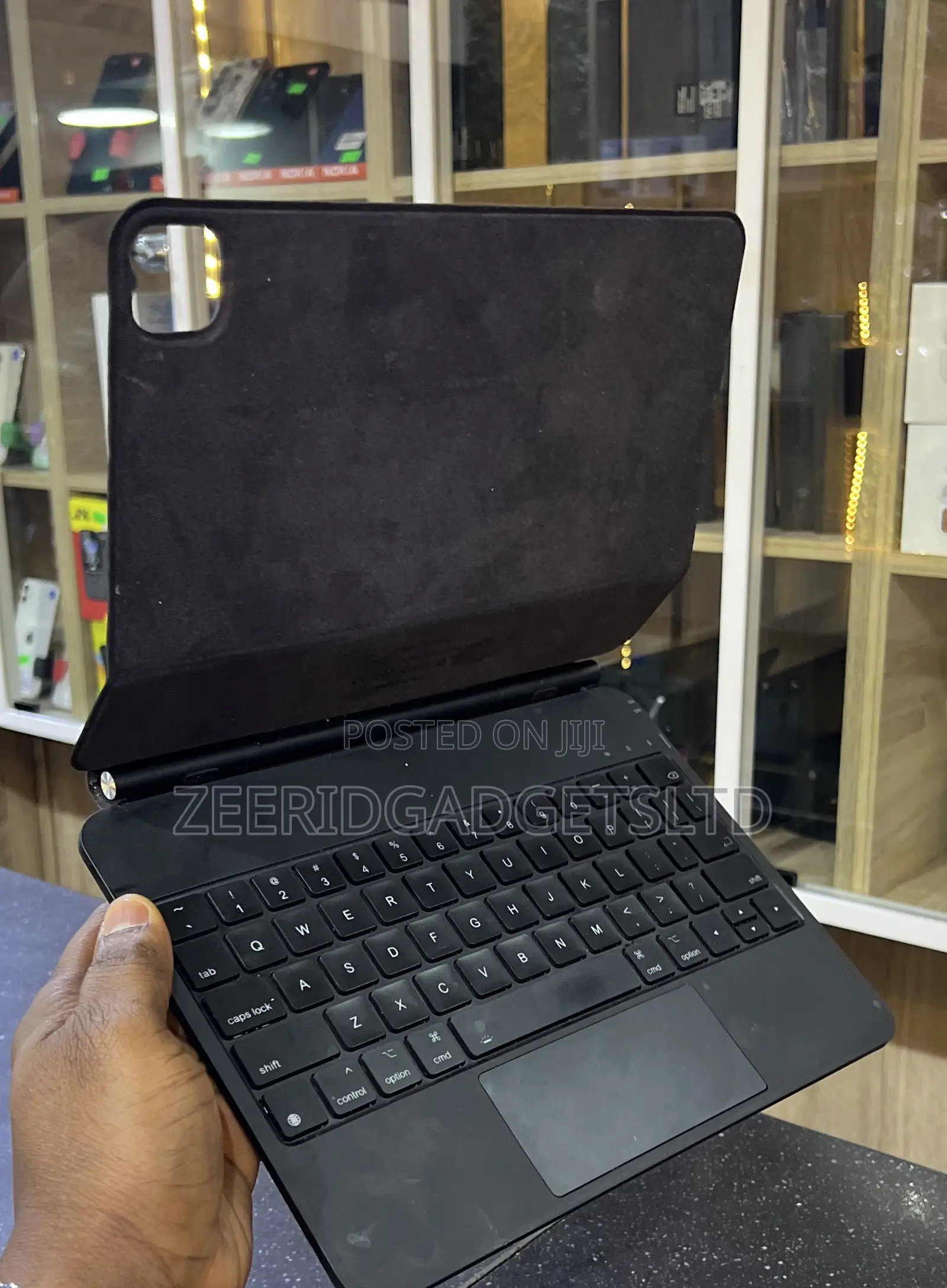 Green Lion Keyboard for iPad Pro
